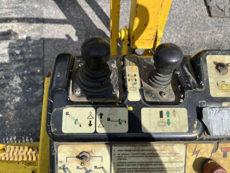 Ngritës me direk vertikal Grove A60J: foto 15