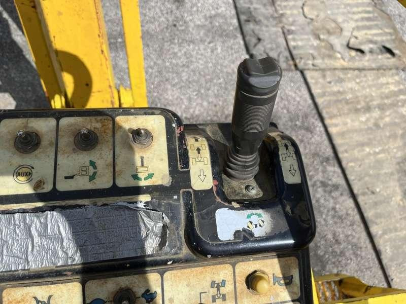 Ngritës me direk vertikal Grove A60J: foto 16