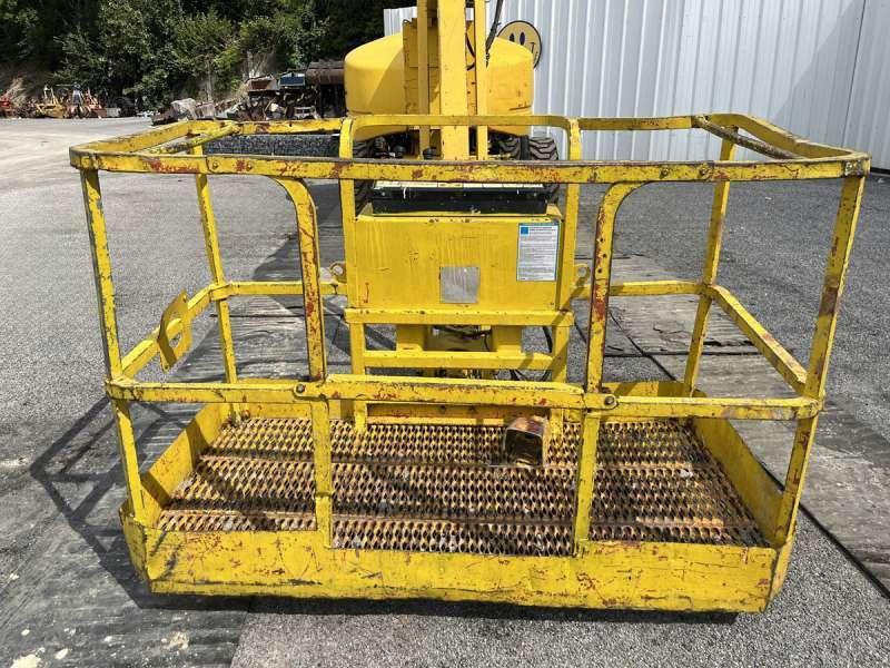 Ngritës me direk vertikal Grove A60J: foto 11