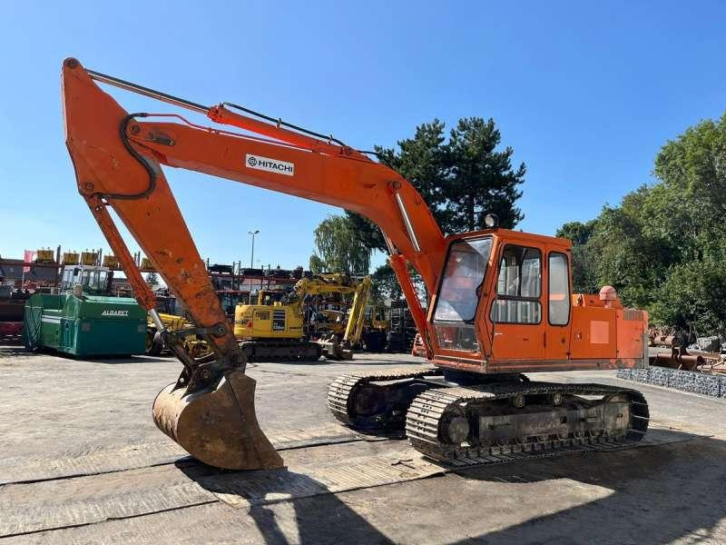 Hitachi UH073 - Ekskavator me zinxhirë: foto 3 Hitachi UH073 - Ekskavator me zinxhirë: foto 3