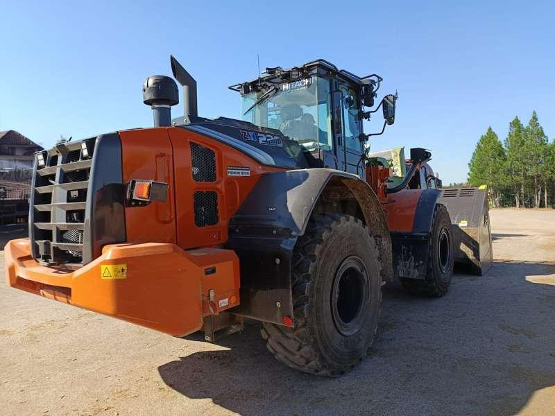 Hitachi ZW220-7 - Fadrom me goma: foto 5 Hitachi ZW220-7 - Fadrom me goma: foto 5