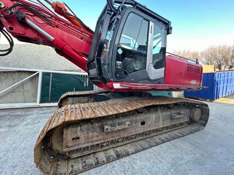 Hitachi ZX400LCH-3 - Ekskavator me zinxhirë: foto 5 Hitachi ZX400LCH-3 - Ekskavator me zinxhirë: foto 5