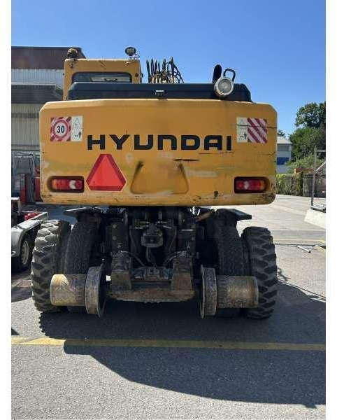 Hyundai ROBEX 140W-7 - Ekskavator me goma: foto 4 Hyundai ROBEX 140W-7 - Ekskavator me goma: foto 4