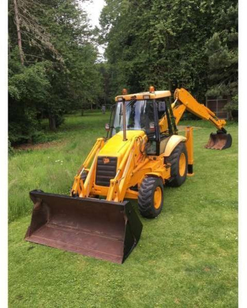Jcb 3CX - Fadromë me shkarkim nga prapa: foto 2 Jcb 3CX - Fadromë me shkarkim nga prapa: foto 2