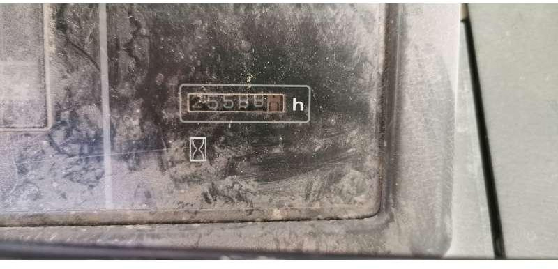 Komatsu WA470-3 - Fadrom me goma: foto 4 Komatsu WA470-3 - Fadrom me goma: foto 4