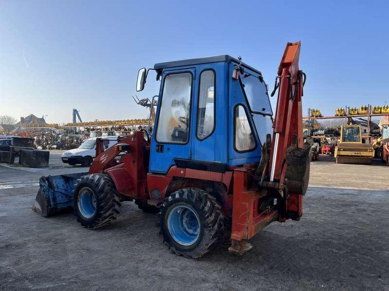 Kubota R520 - Fadromë me shkarkim nga prapa: foto 5 Kubota R520 - Fadromë me shkarkim nga prapa: foto 5