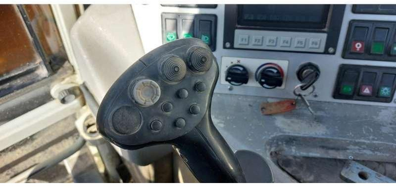 MENZI MUCK A91F MOBIL - Ekskavator në këmbë: foto 5 MENZI MUCK A91F MOBIL - Ekskavator në këmbë: foto 5