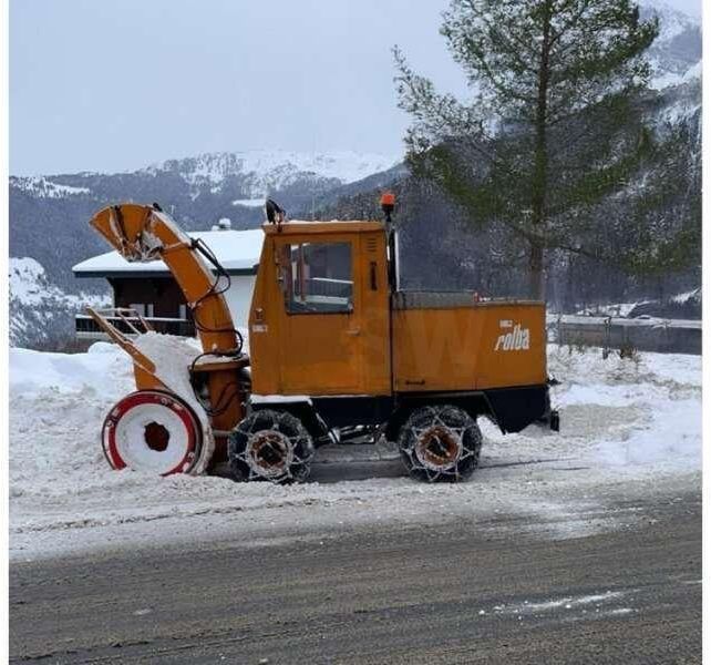 Rolba R200 - Makineritë e tjera: foto 1 Rolba R200 - Makineritë e tjera: foto 1