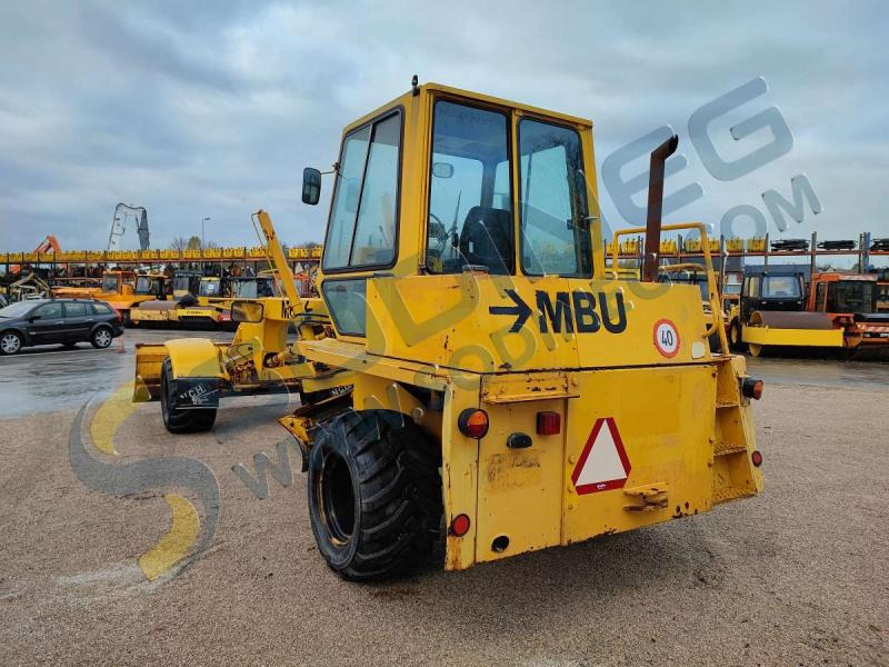 Mbu G6 - Makinë niveluese: foto 5 Mbu G6 - Makinë niveluese: foto 5