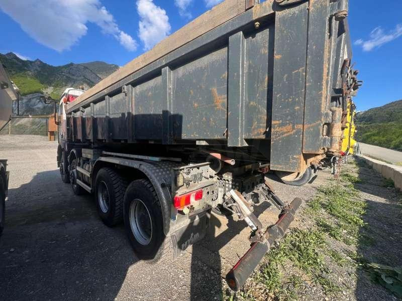 Mercedes AROCS 3253 8X4 - Kamion vetëshkarkues: foto 4 Mercedes AROCS 3253 8X4 - Kamion vetëshkarkues: foto 4