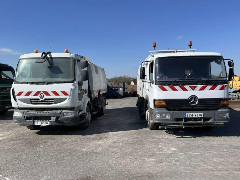 Renault 240DXI + MERCEDES 1517 - Makinë fshirëse për rrugët: foto 2 Renault 240DXI + MERCEDES 1517 - Makinë fshirëse për rrugët: foto 2