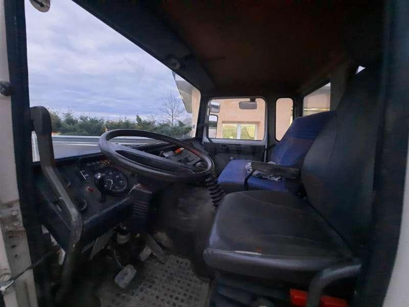 Renault 4X2 - Kamion vetëshkarkues: foto 5 Renault 4X2 - Kamion vetëshkarkues: foto 5