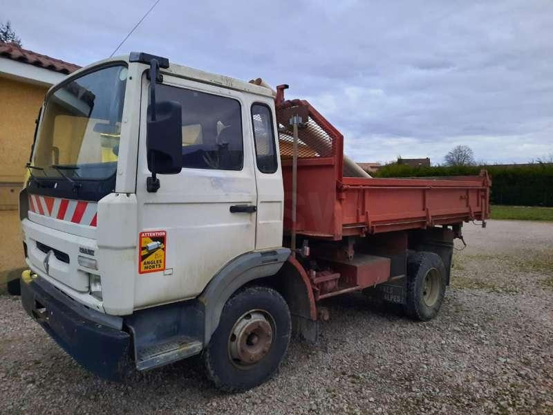 Renault 4X2 - Kamion vetëshkarkues: foto 1 Renault 4X2 - Kamion vetëshkarkues: foto 1