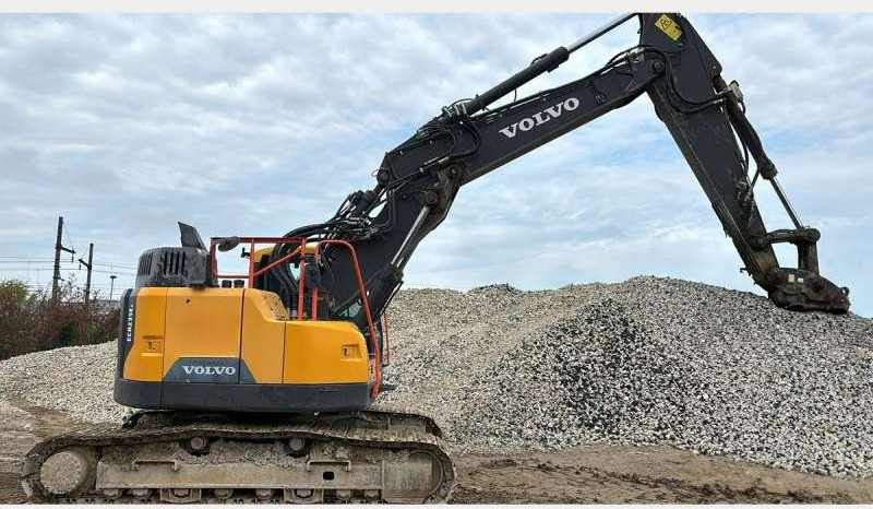 Volvo ECR235EL - Ekskavator me zinxhirë: foto 2 Volvo ECR235EL - Ekskavator me zinxhirë: foto 2