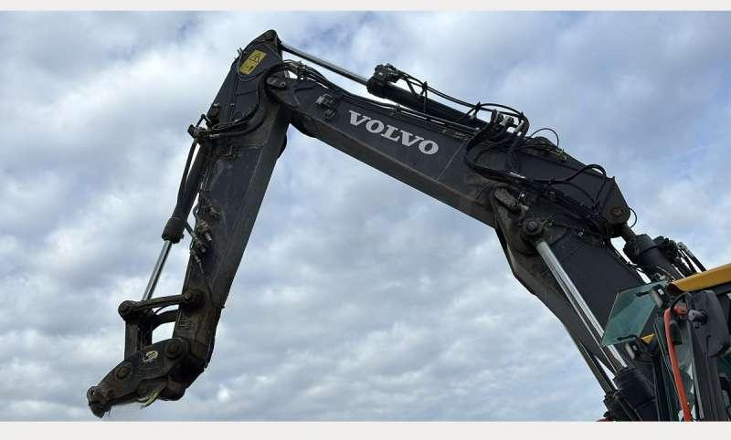 Volvo ECR235EL - Ekskavator me zinxhirë: foto 4 Volvo ECR235EL - Ekskavator me zinxhirë: foto 4