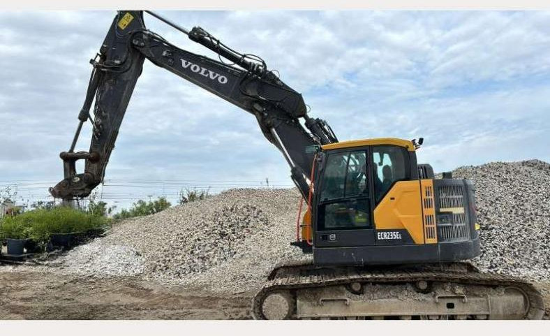 Volvo ECR235EL - Ekskavator me zinxhirë: foto 1 Volvo ECR235EL - Ekskavator me zinxhirë: foto 1