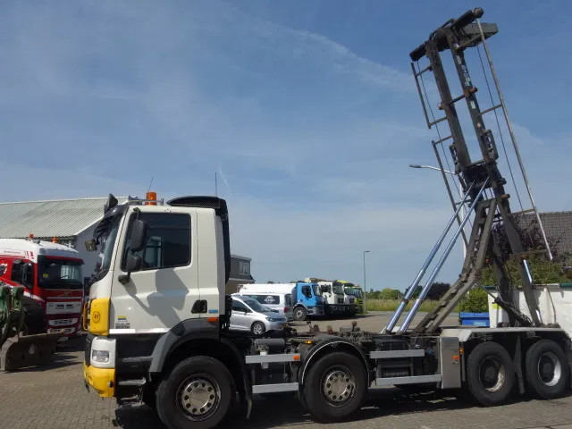 DAF CF 410 8X4 NCH CONTAINER SYSTEEM 32 TON 90 graden silo containers,25 CUB CONTAINER - Kamion me sistem kabllor: foto 4 DAF CF 410 8X4 NCH CONTAINER SYSTEEM 32 TON 90 graden silo containers,25 CUB CONTAINER - Kamion me sistem kabllor: foto 4