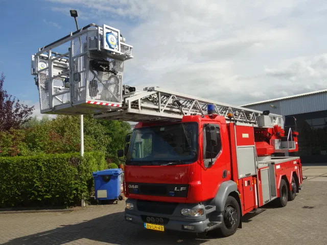 DAF LF 55.250 METZ 30 meter - Zjarrfikëse: foto 5 DAF LF 55.250 METZ 30 meter - Zjarrfikëse: foto 5