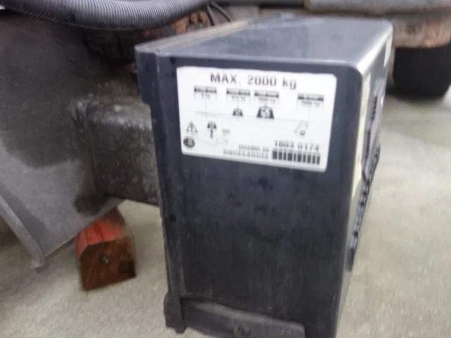 Dhollandia 2000KG ONDER SHUIFKLEP - Urë ngritëse për Kamioni: foto 3 Dhollandia 2000KG ONDER SHUIFKLEP - Urë ngritëse për Kamioni: foto 3