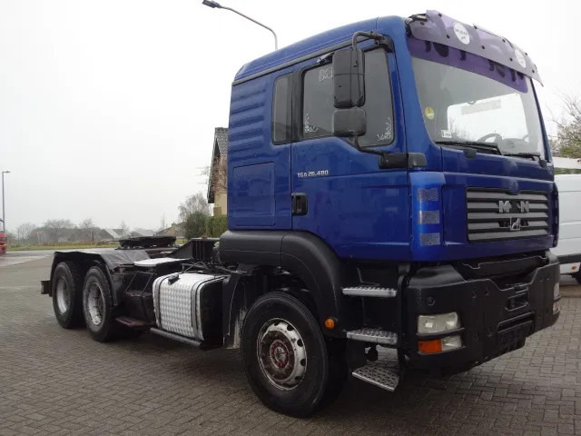 MAN TGA26-480 STEELSPRINGS,MANUAL GEARBOX,AIRCO,RETARDER 6X4 - Gjysmë-kamion: foto 1 MAN TGA26-480 STEELSPRINGS,MANUAL GEARBOX,AIRCO,RETARDER 6X4 - Gjysmë-kamion: foto 1
