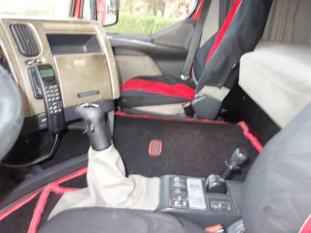 Lizingu i Renault Premium 440 MANUAL GEARBOX,AIRCO Renault Premium 440 MANUAL GEARBOX,AIRCO: foto 6