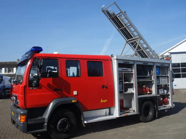 MAN 15 224-with winch 2500liter tank manual gearbox ,ziegler pomp - Zjarrfikëse: foto 2 MAN 15 224-with winch 2500liter tank manual gearbox ,ziegler pomp - Zjarrfikëse: foto 2