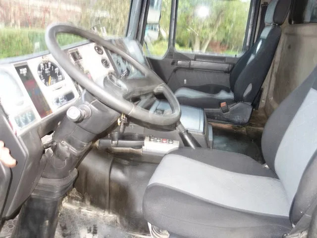 MAN 32-364 CHASSIS 8X4 STEELSPRINGS - Kamion kabinë-shasi: foto 5 MAN 32-364 CHASSIS 8X4 STEELSPRINGS - Kamion kabinë-shasi: foto 5