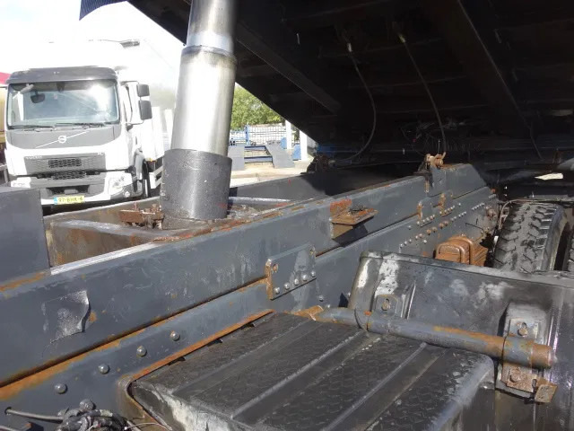 MAN 41-414 MEILLER KIPPER 8X4,MANUAL POMP - Kamion vetëshkarkues: foto 5 MAN 41-414 MEILLER KIPPER 8X4,MANUAL POMP - Kamion vetëshkarkues: foto 5