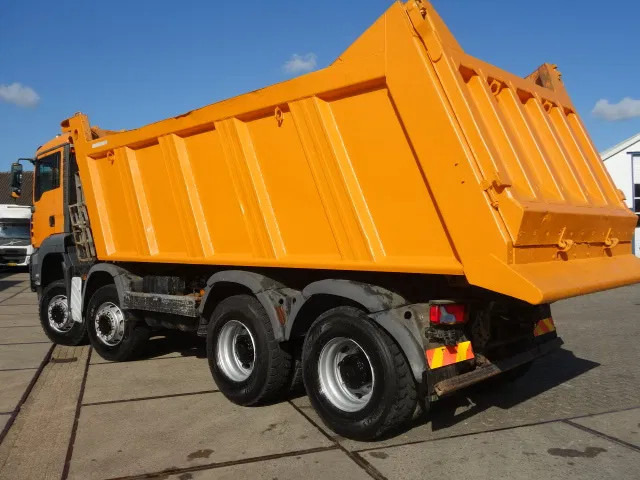 MAN TGA 41-440 8X6 MANUAL GEARBOX 22M3 MEILLER TIPPER - Kamion vetëshkarkues: foto 4 MAN TGA 41-440 8X6 MANUAL GEARBOX 22M3 MEILLER TIPPER - Kamion vetëshkarkues: foto 4