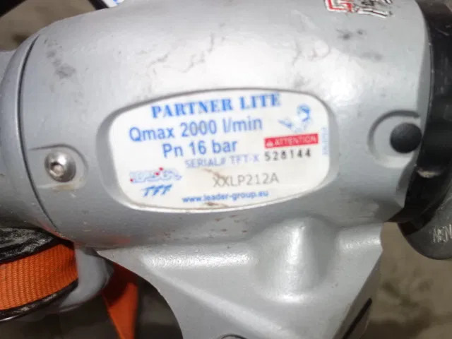 Mercedes-Benz 1325 WATER CANON - Zjarrfikëse: foto 3 Mercedes-Benz 1325 WATER CANON - Zjarrfikëse: foto 3