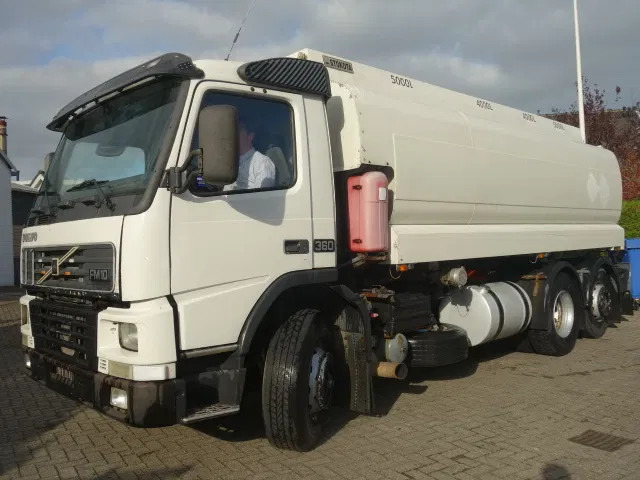 Volvo FM 360 18000 LITER,MANUALPOMP,MANUALCOUNTER - Autobot: foto 2 Volvo FM 360 18000 LITER,MANUALPOMP,MANUALCOUNTER - Autobot: foto 2
