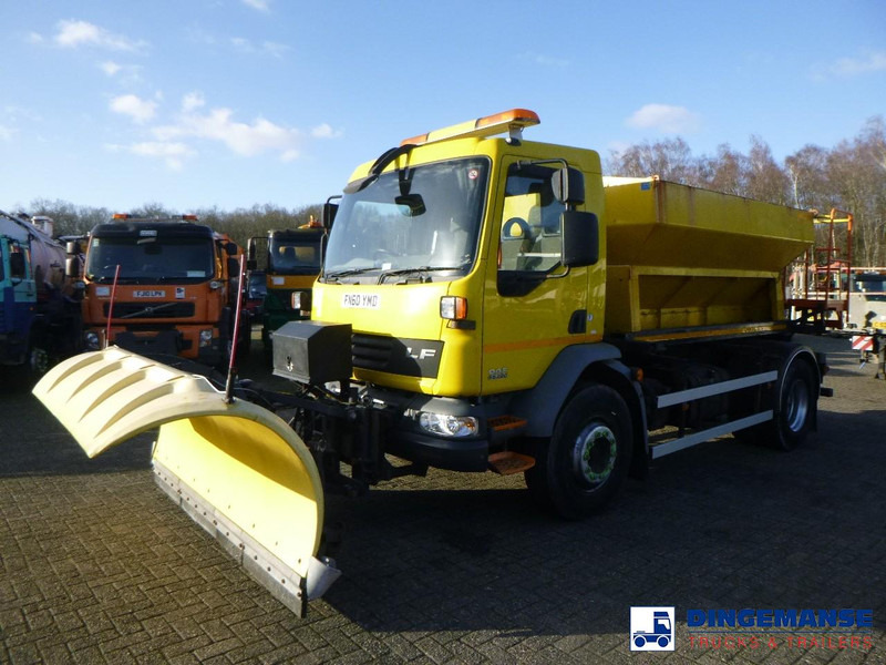 DAF LF 55.220 4x2 RHD gritter / snow plough - Makinë për heqjen e borës: foto 1 DAF LF 55.220 4x2 RHD gritter / snow plough - Makinë për heqjen e borës: foto 1