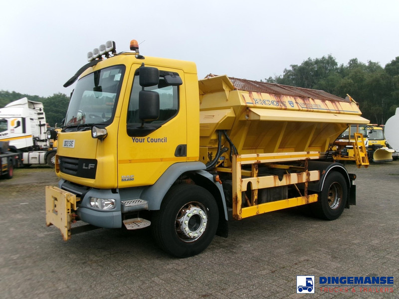 DAF LF 55.250 4X2 RHD gritter - Makinë për heqjen e borës: foto 1 DAF LF 55.250 4X2 RHD gritter - Makinë për heqjen e borës: foto 1