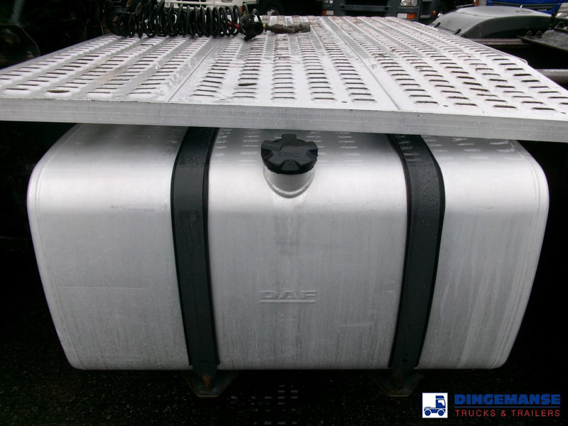 Lizingu i DAF CF 85.460 6x4 RHD Euro 5 DAF CF 85.460 6x4 RHD Euro 5: foto 16 Lizingu i DAF CF 85.460 6x4 RHD Euro 5 DAF CF 85.460 6x4 RHD Euro 5: foto 16
