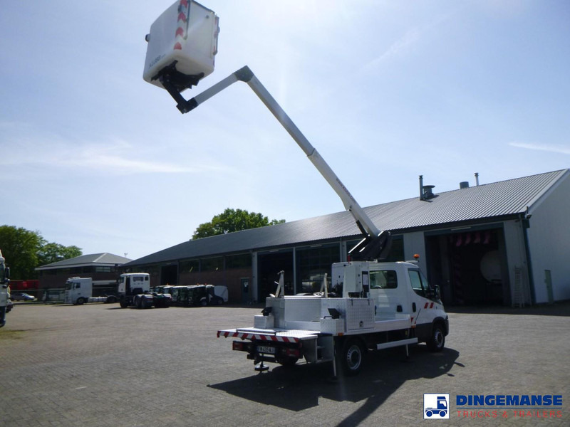 Iveco Daily 35-140 4x2 Euro 6 Klubb K26 manlift - Platformë ajrore: foto 4 Iveco Daily 35-140 4x2 Euro 6 Klubb K26 manlift - Platformë ajrore: foto 4