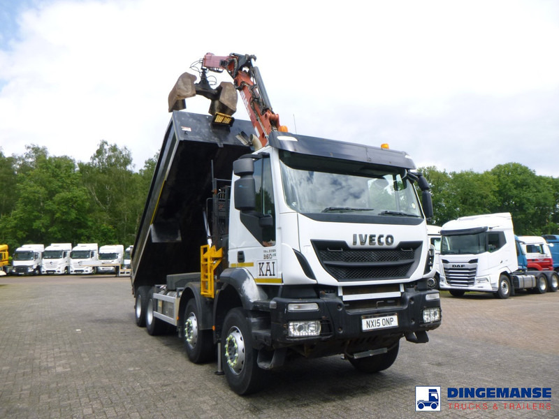 Iveco Trakker 360 Euro 6 8x4 RHD tipper + Atlas 130.2VGL - Kamion me vinç: foto 2 Iveco Trakker 360 Euro 6 8x4 RHD tipper + Atlas 130.2VGL - Kamion me vinç: foto 2