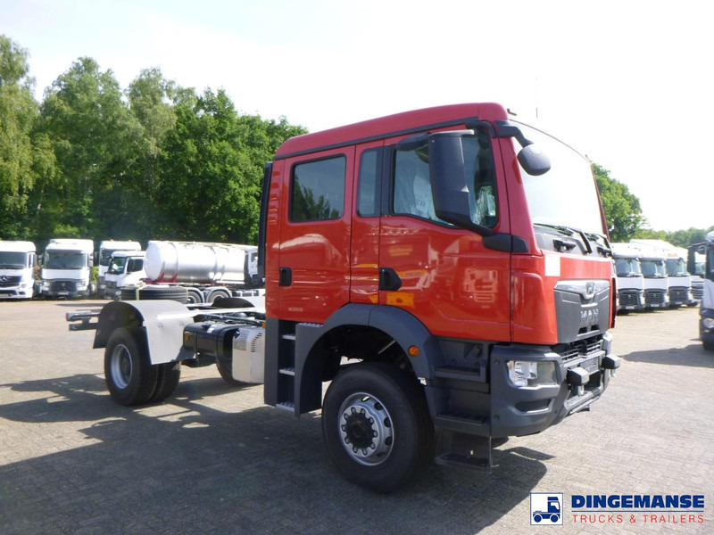 MAN TGM 18.320 4x4 BB chassis / new/unused - Kamion kabinë-shasi: foto 2 MAN TGM 18.320 4x4 BB chassis / new/unused - Kamion kabinë-shasi: foto 2