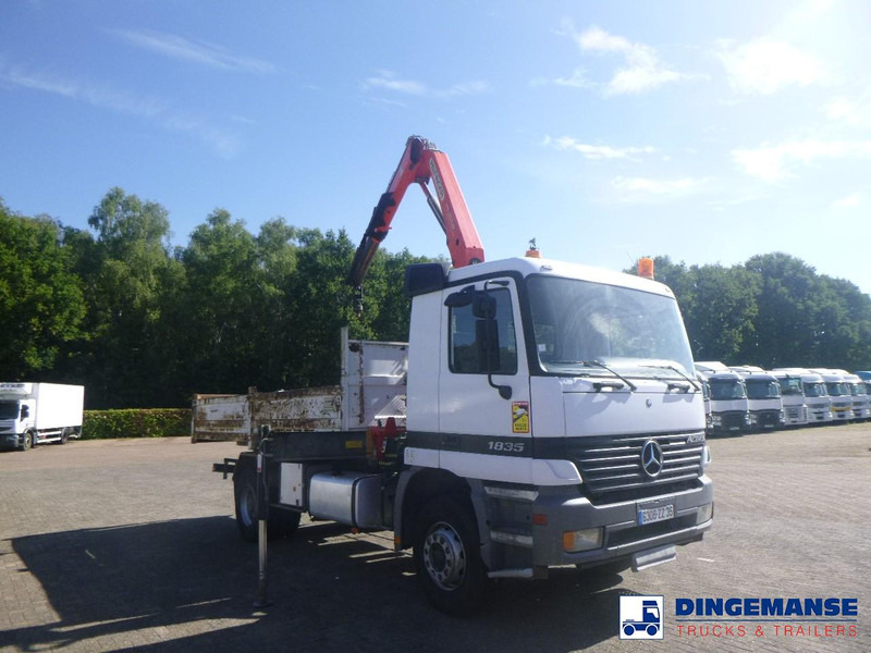 Mercedes-Benz Actros 1835 4x2 tipper + Palfinger PK12000 - Kamion me vinç: foto 3 Mercedes-Benz Actros 1835 4x2 tipper + Palfinger PK12000 - Kamion me vinç: foto 3