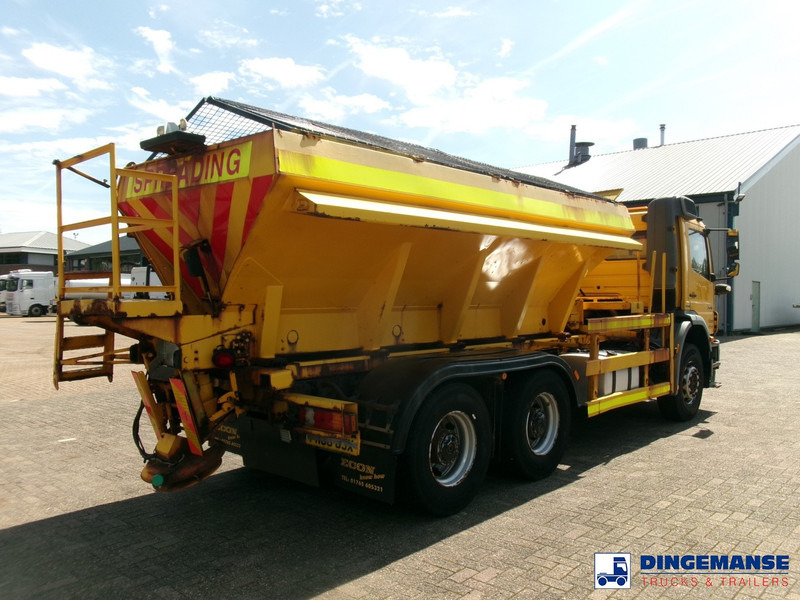 Mercedes-Benz Axor 2629 6x4 RHD gritter / salt spreader - Makinë për heqjen e borës: foto 4 Mercedes-Benz Axor 2629 6x4 RHD gritter / salt spreader - Makinë për heqjen e borës: foto 4