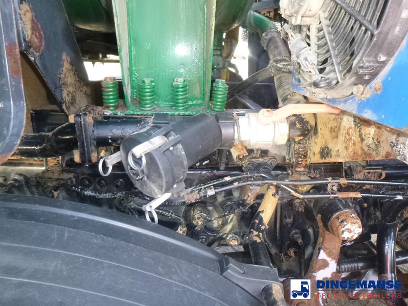 Kamion me vakuum Mercedes-Benz Axor 3236 8x4 RHD vacuum tank: foto 11