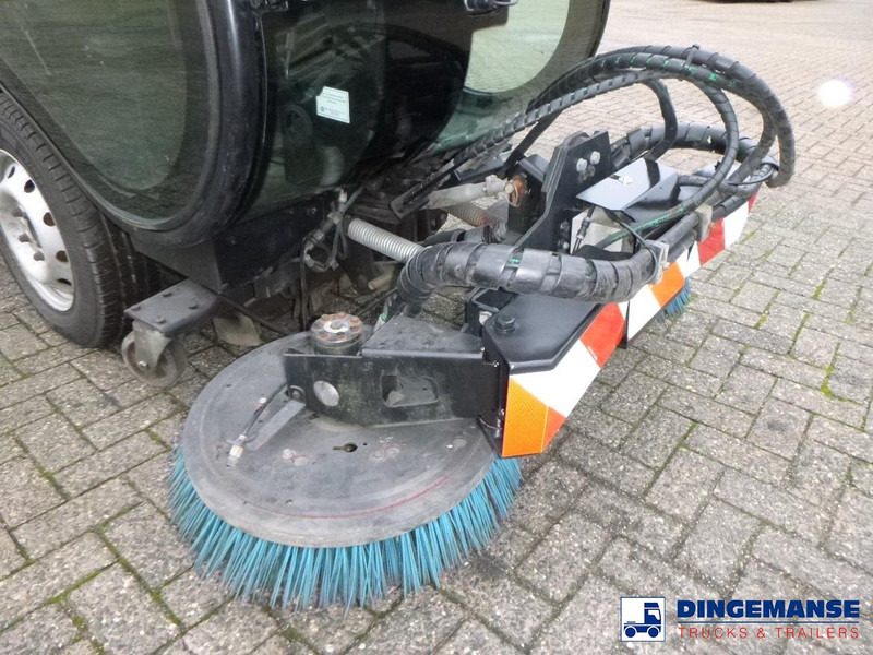 Nilfisk City Ranger CR 3500 Street sweeper - Makinë fshirëse për rrugët: foto 5 Nilfisk City Ranger CR 3500 Street sweeper - Makinë fshirëse për rrugët: foto 5