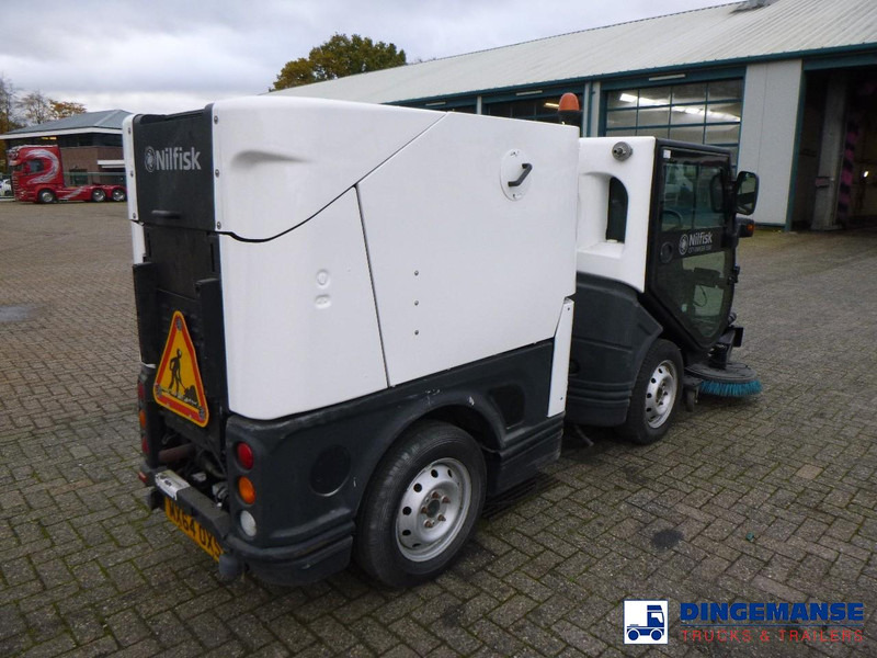 Nilfisk City Ranger CR3500 street sweeper - Makinë fshirëse për rrugët: foto 4 Nilfisk City Ranger CR3500 street sweeper - Makinë fshirëse për rrugët: foto 4