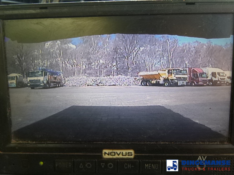 Kamion vetëshkarkues Renault Kerax 430 DXI 8x4 RHD tipper steel 31 m3: foto 20