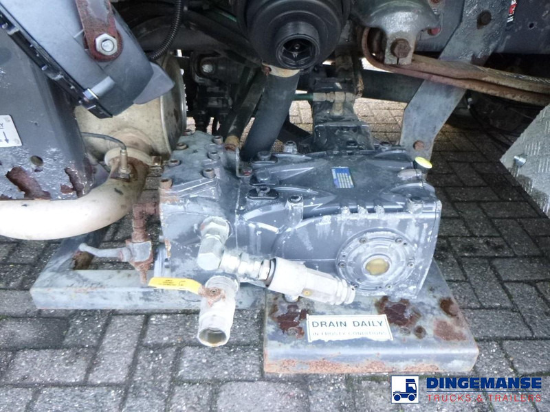 Kamion me vakuum Renault Midlum 180.14 dxi 4x2 RHD Euro 5 vacuum tank 6.1 m3: foto 10 Kamion me vakuum Renault Midlum 180.14 dxi 4x2 RHD Euro 5 vacuum tank 6.1 m3: foto 10
