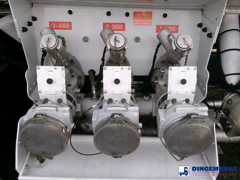 Renault Midlum 280 4x2 fuel tank 11.5 m3 / 3 comp / ADR 07/06/24 - Autobot: foto 5 Renault Midlum 280 4x2 fuel tank 11.5 m3 / 3 comp / ADR 07/06/24 - Autobot: foto 5