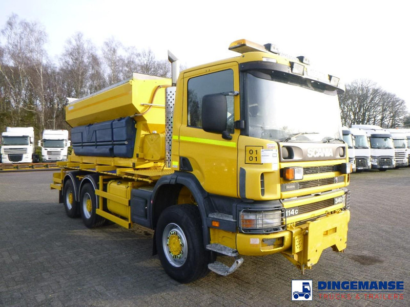 Scania P114-340 CB 6X6 RHD gritter / snow plough - Makinë për heqjen e borës: foto 2 Scania P114-340 CB 6X6 RHD gritter / snow plough - Makinë për heqjen e borës: foto 2
