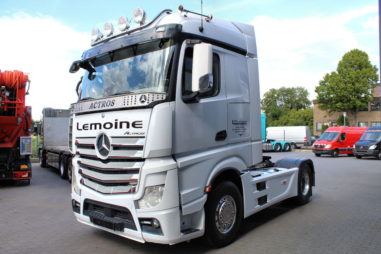 Mercedes-Benz Actros 1853 4x2 LS +Hydraulik + neuer AT-Motor - Gjysmë-kamion: foto 3 Mercedes-Benz Actros 1853 4x2 LS +Hydraulik + neuer AT-Motor - Gjysmë-kamion: foto 3