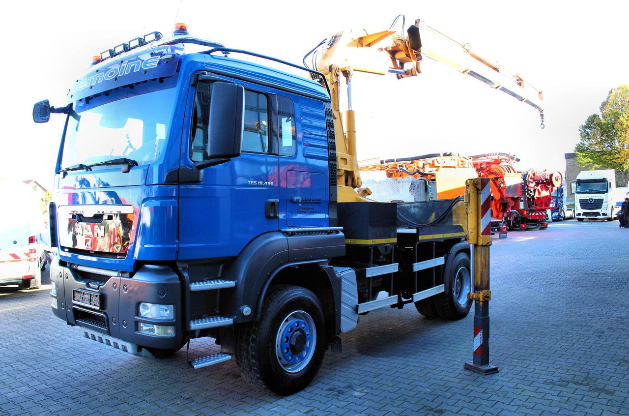 MAN TGS 18.480 4x4 BLS SZM+Pritsche MKG HLK 340 Kran - Kamion me karroceri të hapur, Kamion me vinç: foto 3 MAN TGS 18.480 4x4 BLS SZM+Pritsche MKG HLK 340 Kran - Kamion me karroceri të hapur, Kamion me vinç: foto 3