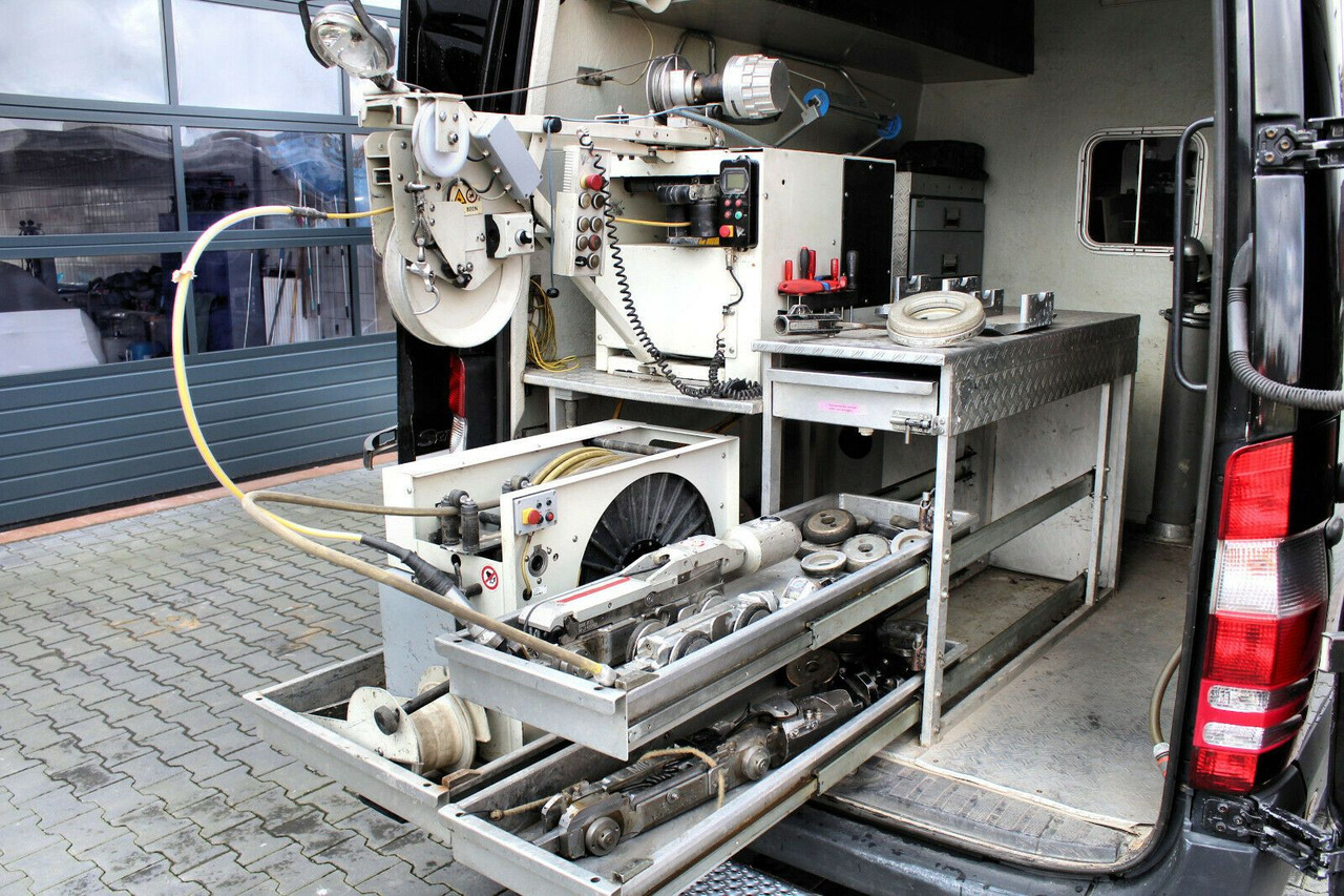 Mercedes-Benz 515 CDI 4x2 IBAK TV-Satelliten Kamera Rohr-Kanal - Kamion me vakuum: foto 3 Mercedes-Benz 515 CDI 4x2 IBAK TV-Satelliten Kamera Rohr-Kanal - Kamion me vakuum: foto 3