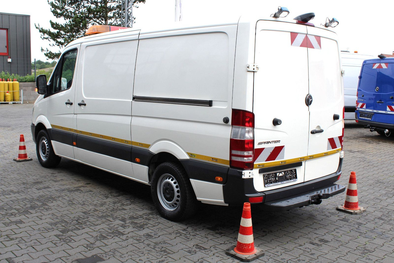 Mercedes-Benz Sprinter 316 CDI + Leistikow 1m³ HD-Spüler 3,5t - Kamion me vakuum: foto 3 Mercedes-Benz Sprinter 316 CDI + Leistikow 1m³ HD-Spüler 3,5t - Kamion me vakuum: foto 3